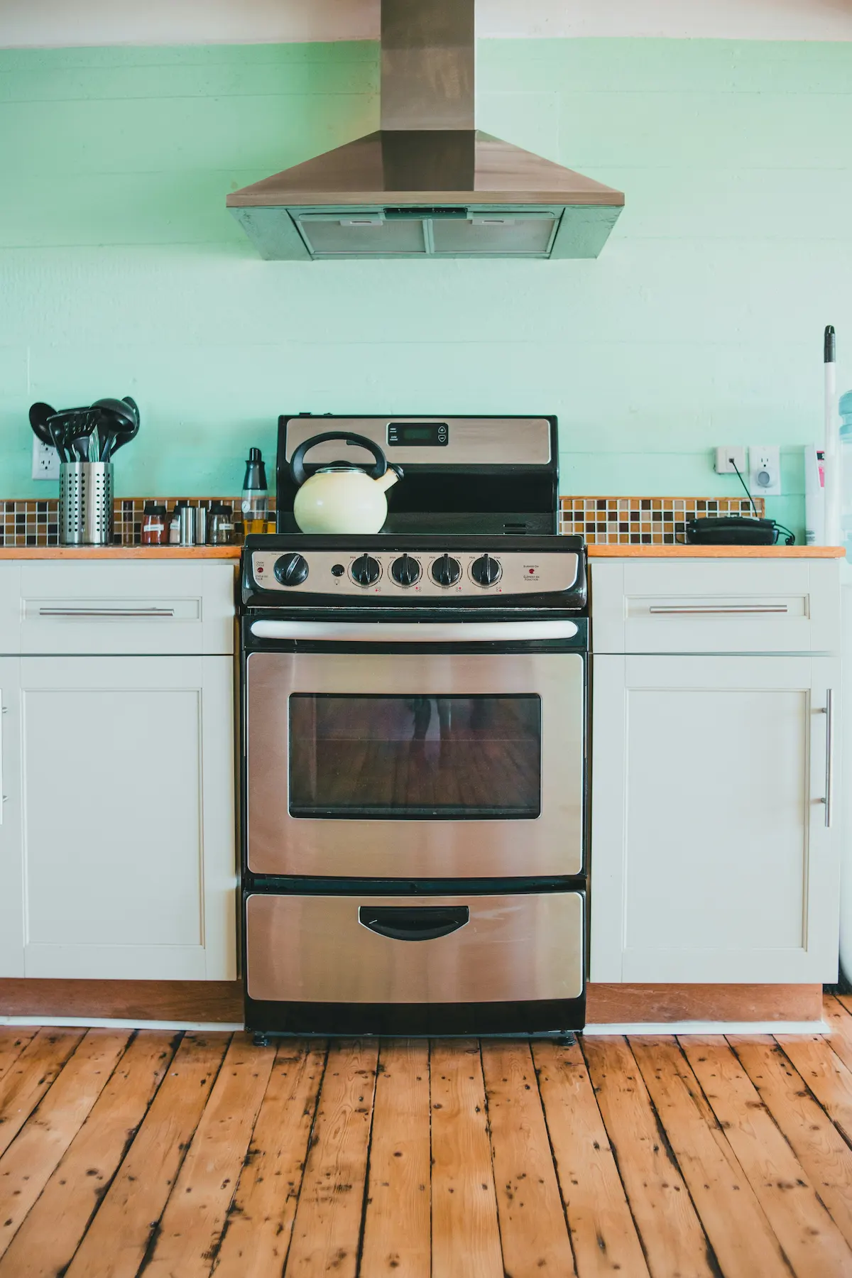 Oven repair completed in Buffalo, NY by Elevate Repair technician
